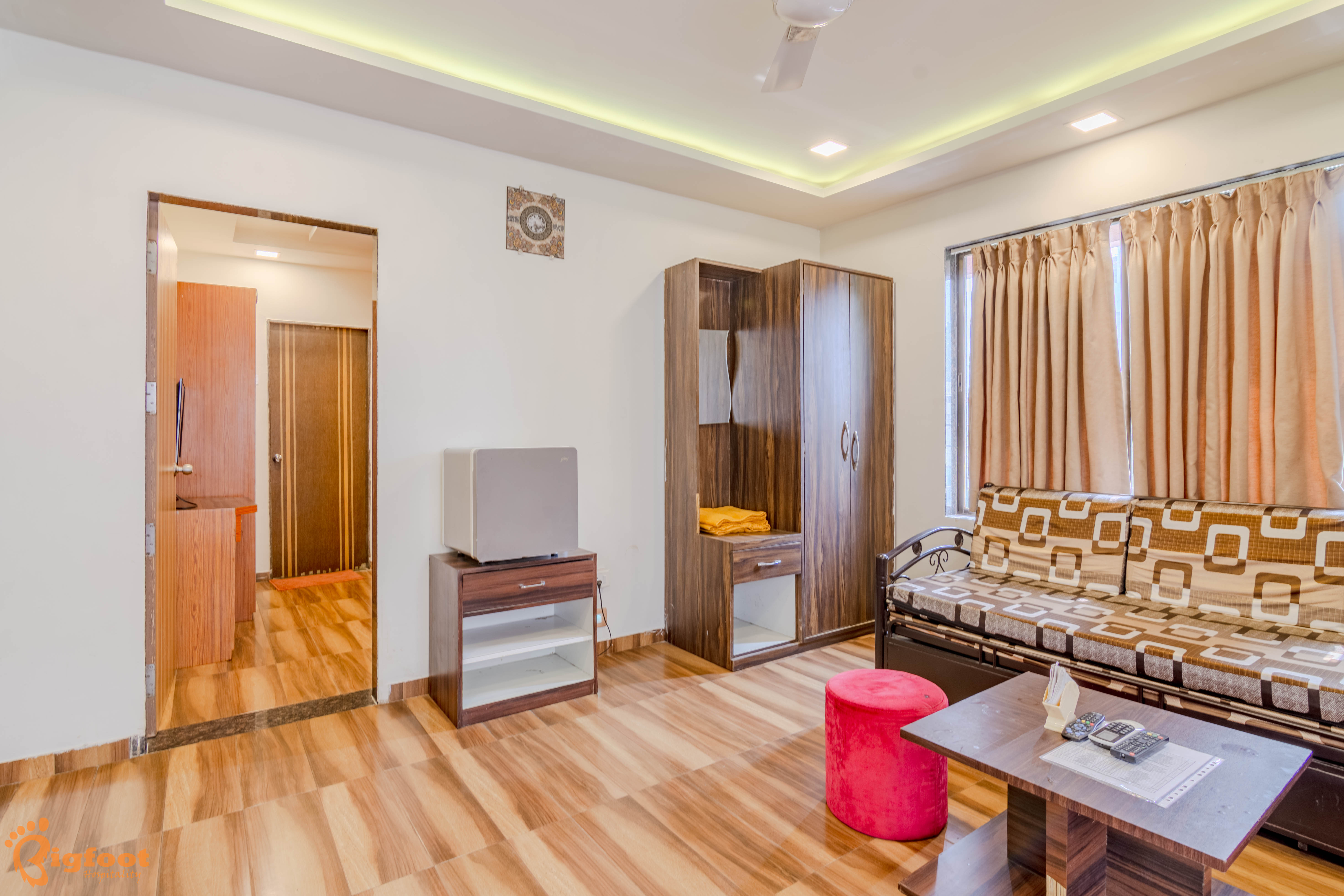 Executive Room — gallery image 03